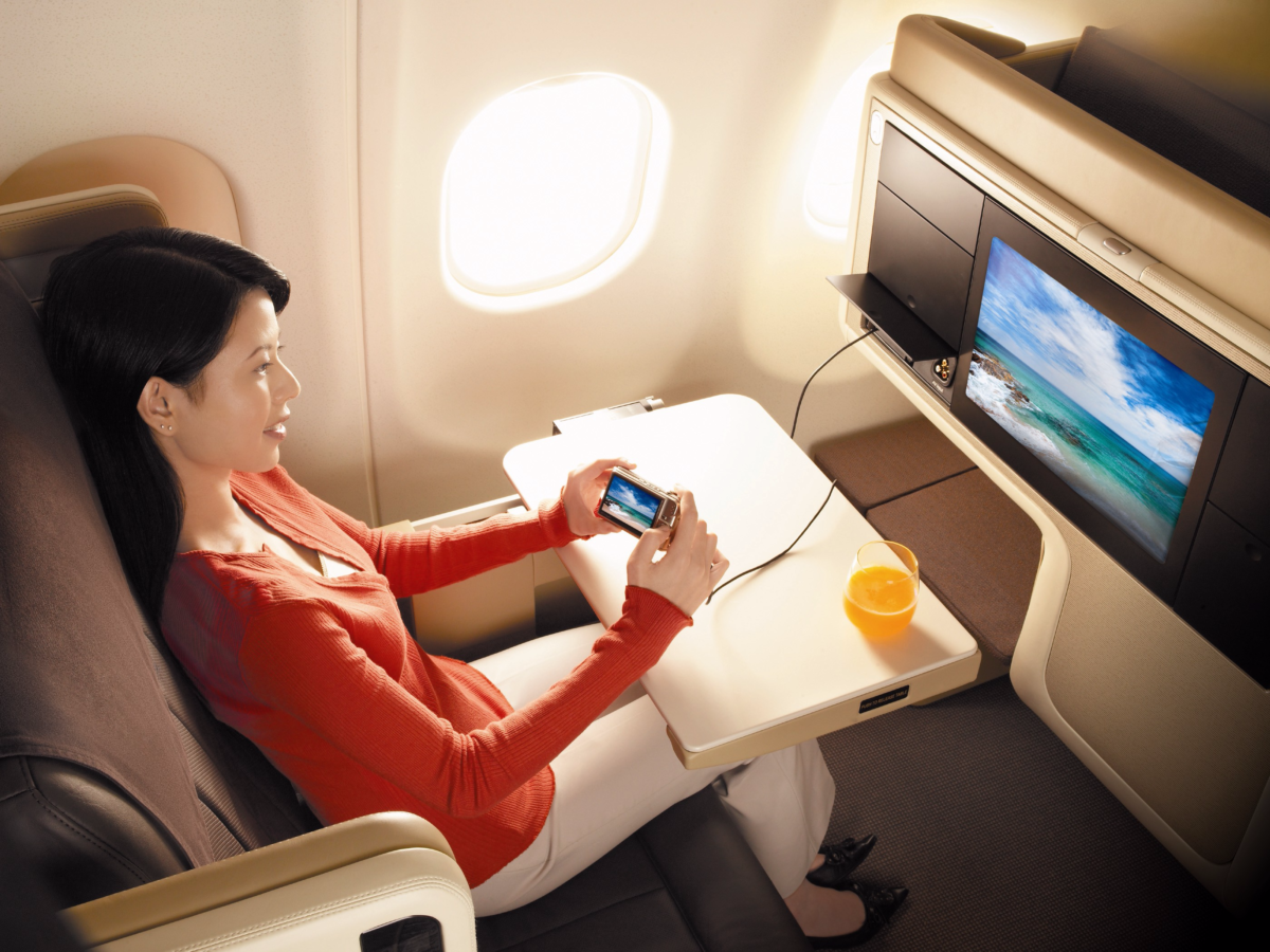 Business Class Vs Economy. SkyLux - Discounted Business and First Class Flights