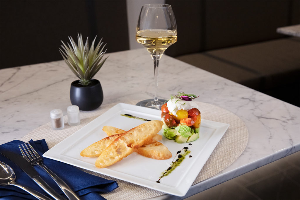 United Polaris New Business Class Lounge in Los Angeles