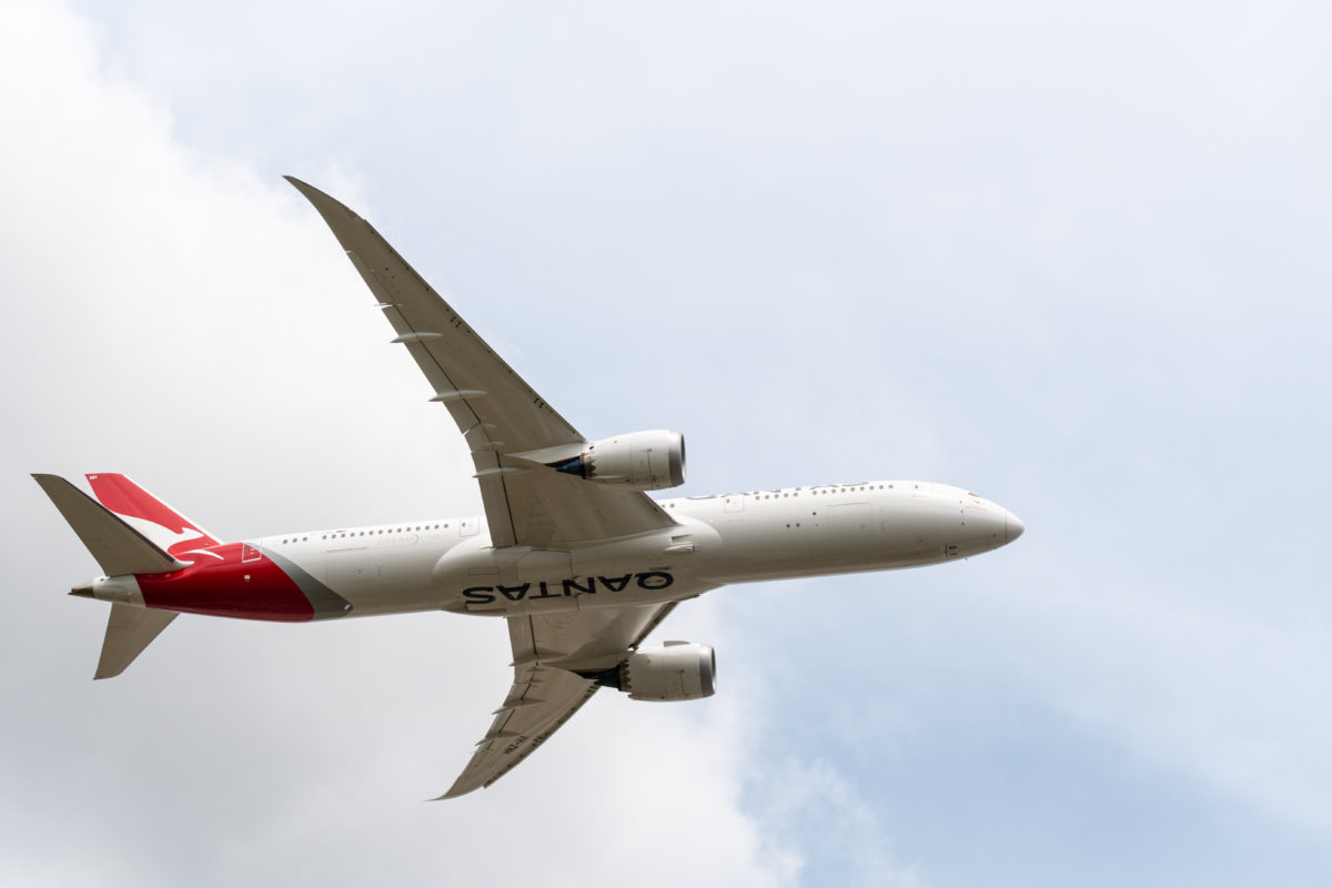 Ultimate Guide to Qantas Business Class