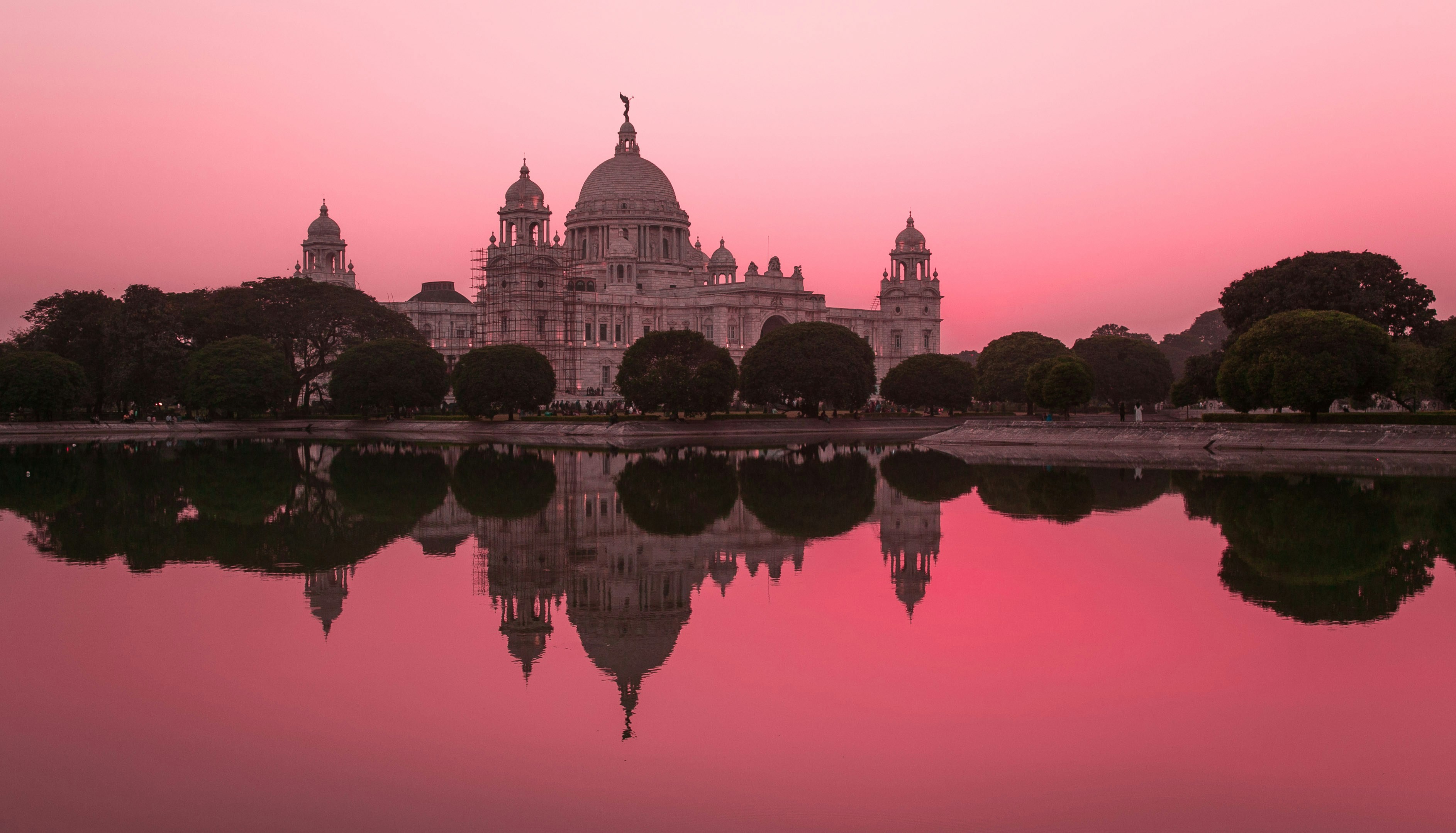 How to Get Cheap Business Class Flights to India in 2025