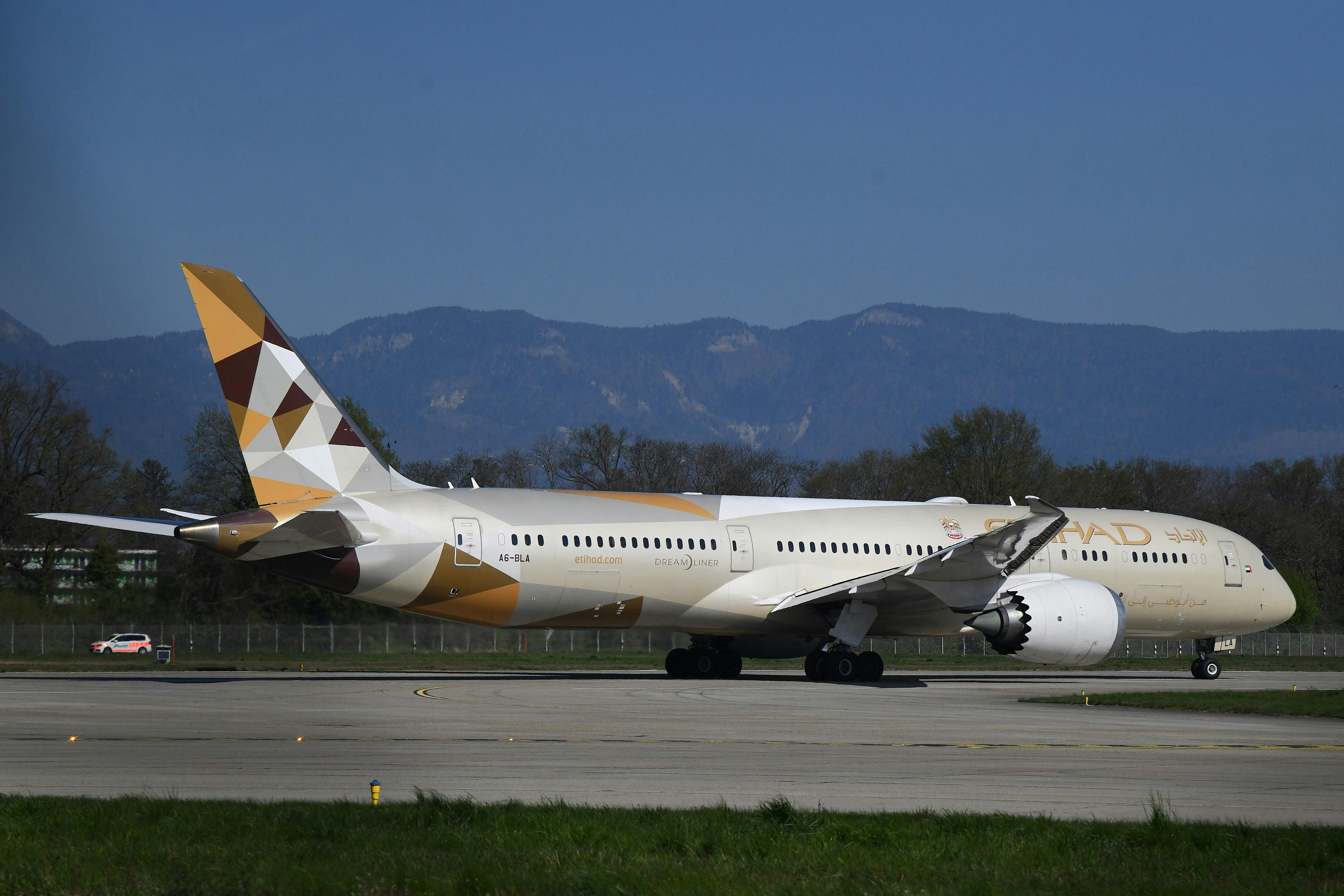 Etihad Airways business class deals