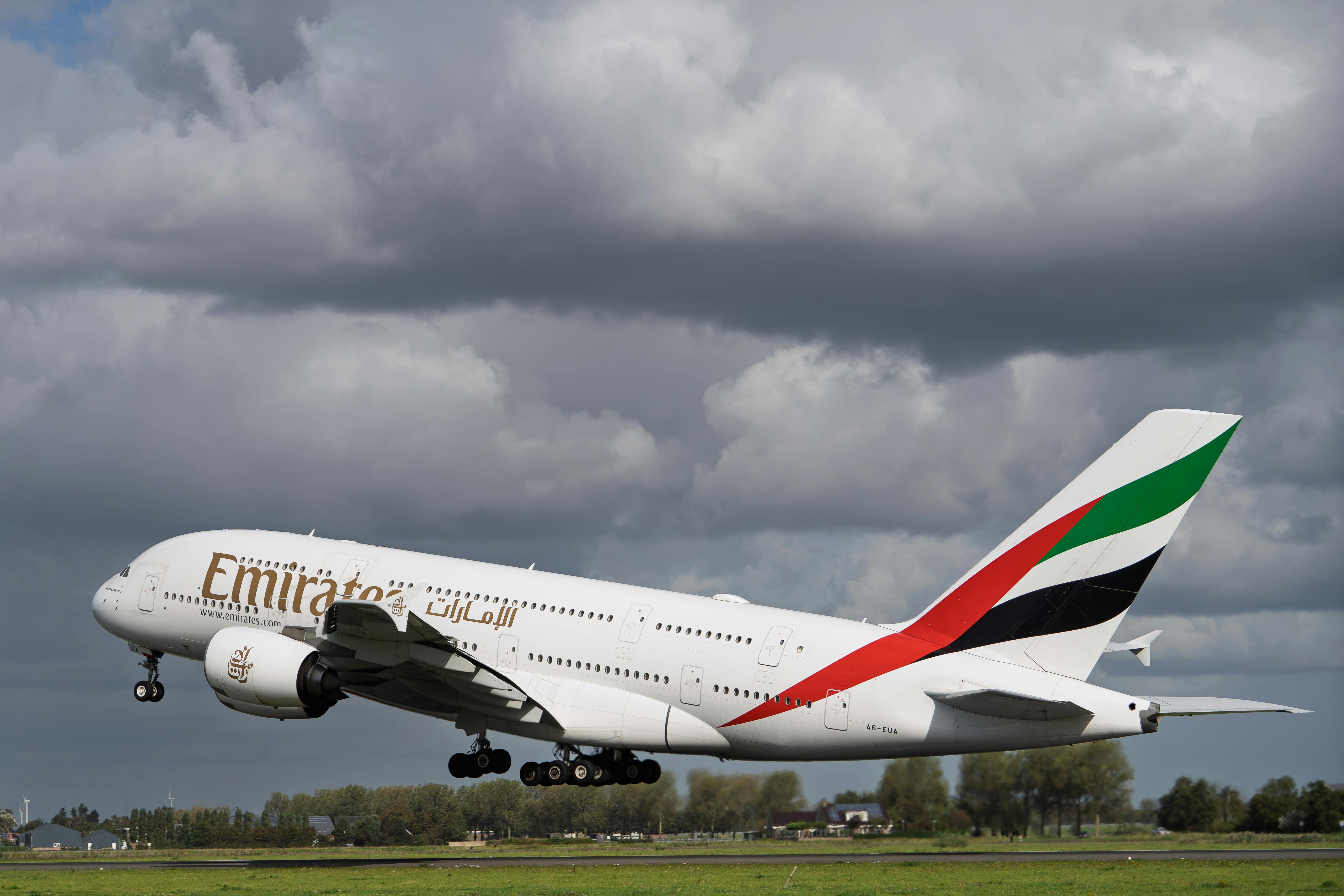Emirates A380 - World's Biggest Airplane