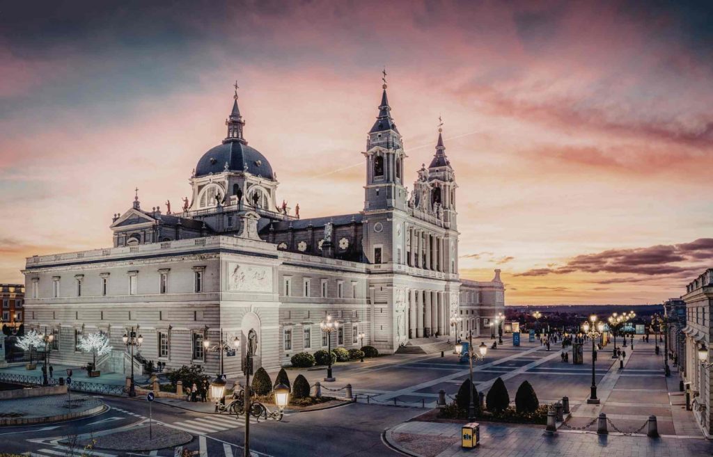 Business Class Flights to Spain to enjoy Madrid, Barcelona and beyond