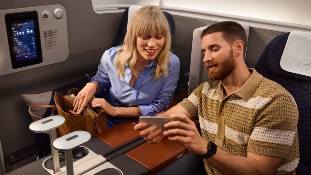 Couple traveling in comfort in Lufthansa Allegris Business Class