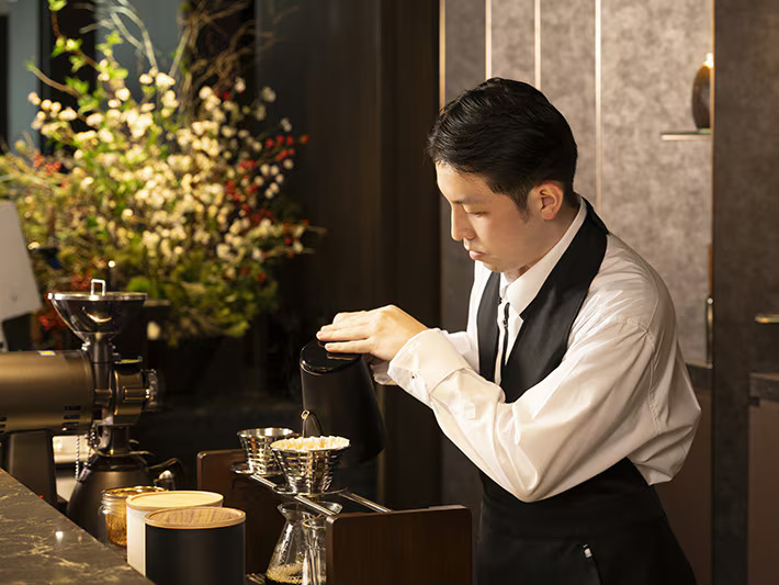 Japan Airlines SALON