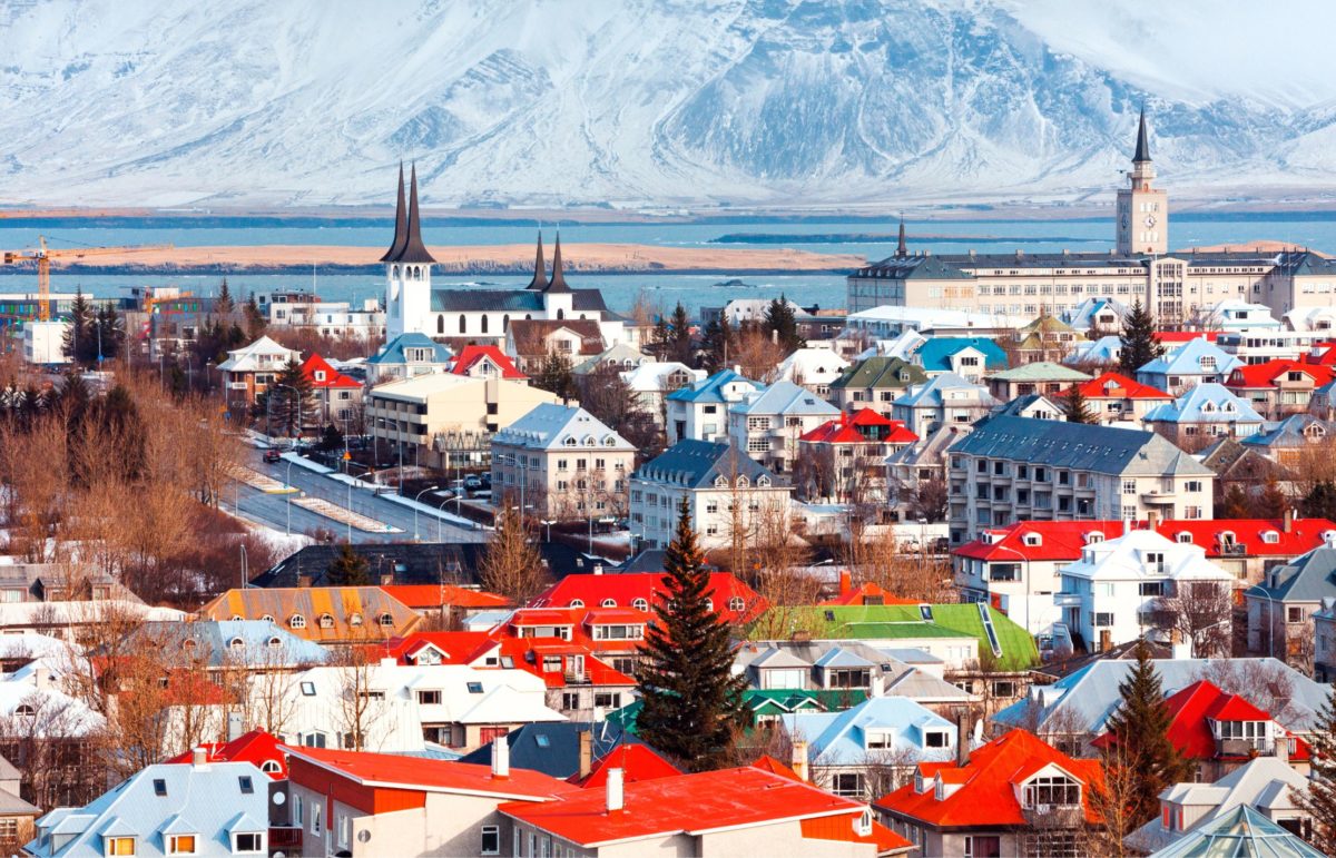 Use the Icelandair Stopover program to explore Reykjavik