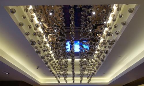 Top 10 World’s Best Airport Lounges Part 1
